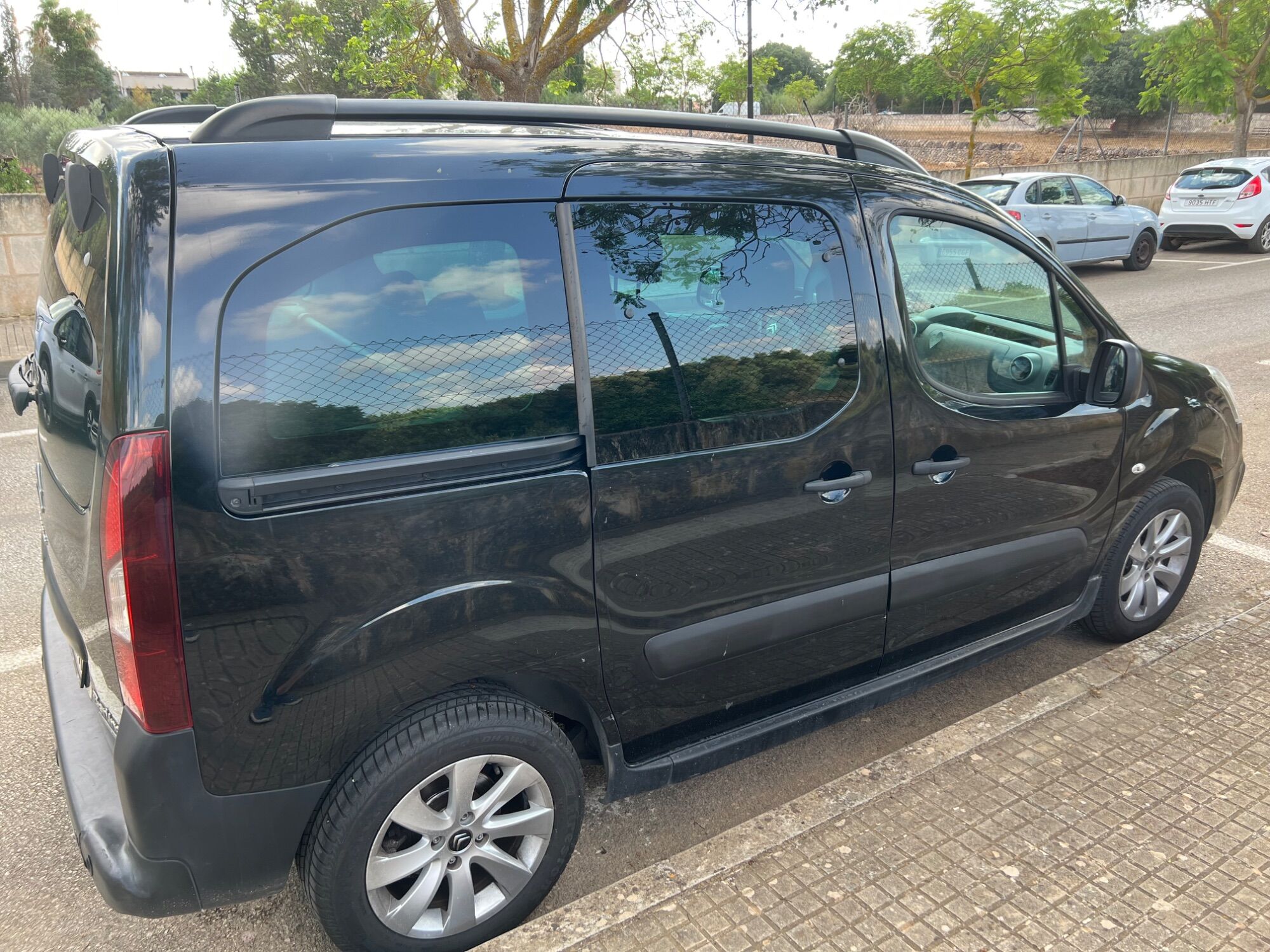 Foto del CITROEN Berlingo B. Multispace 1.6BlueHDi 20 Aniversario 100