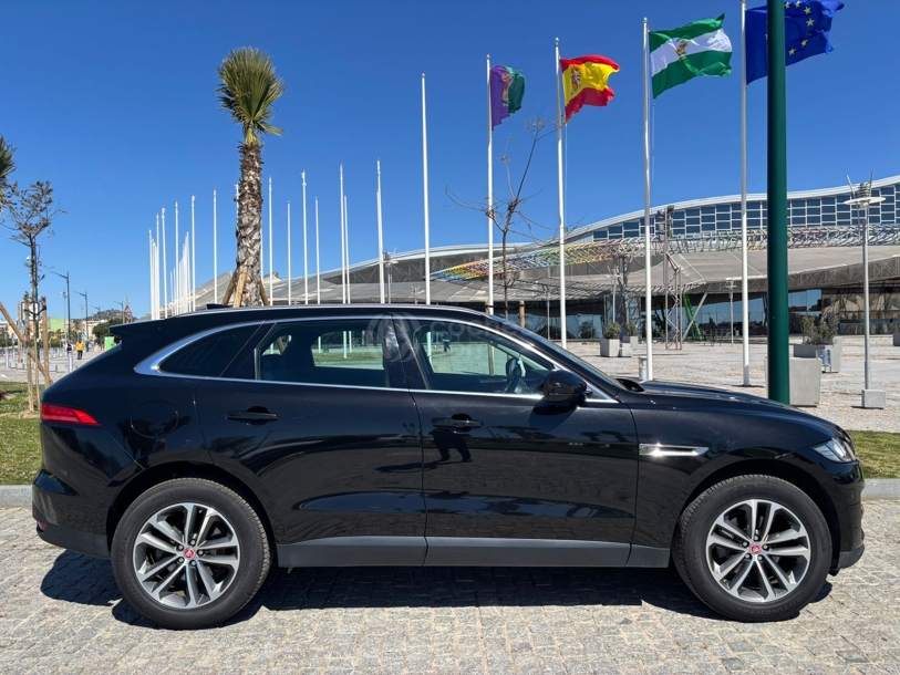 Foto del JAGUAR F-Pace 2.0i4D Prestige Aut. AWD 180