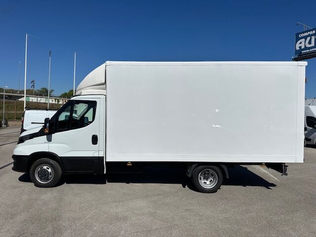 Foto del IVECO Daily Chasis Cabina 35C16 3750 156