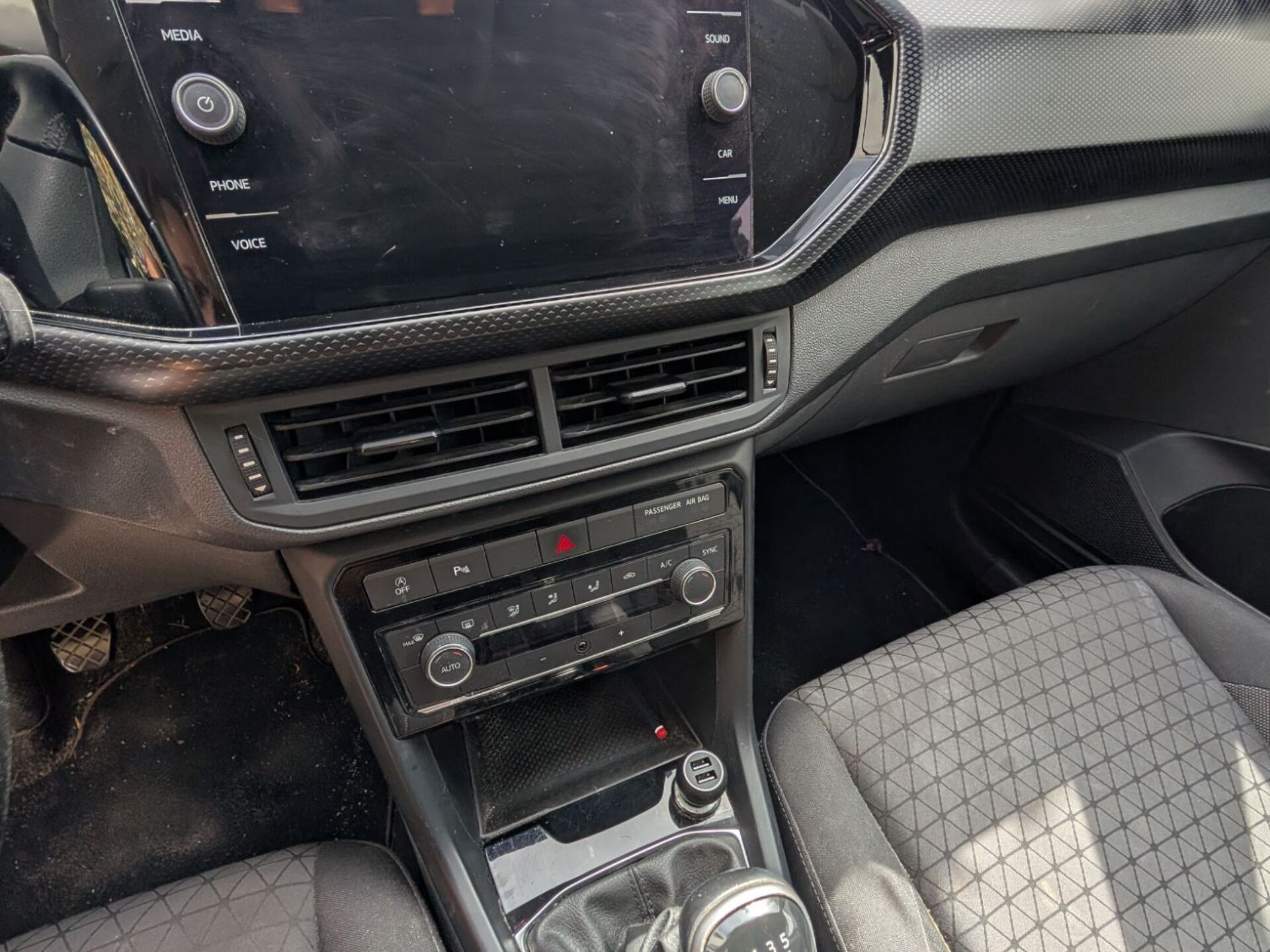 Imagen 3 de VOLKSWAGEN T-Cross