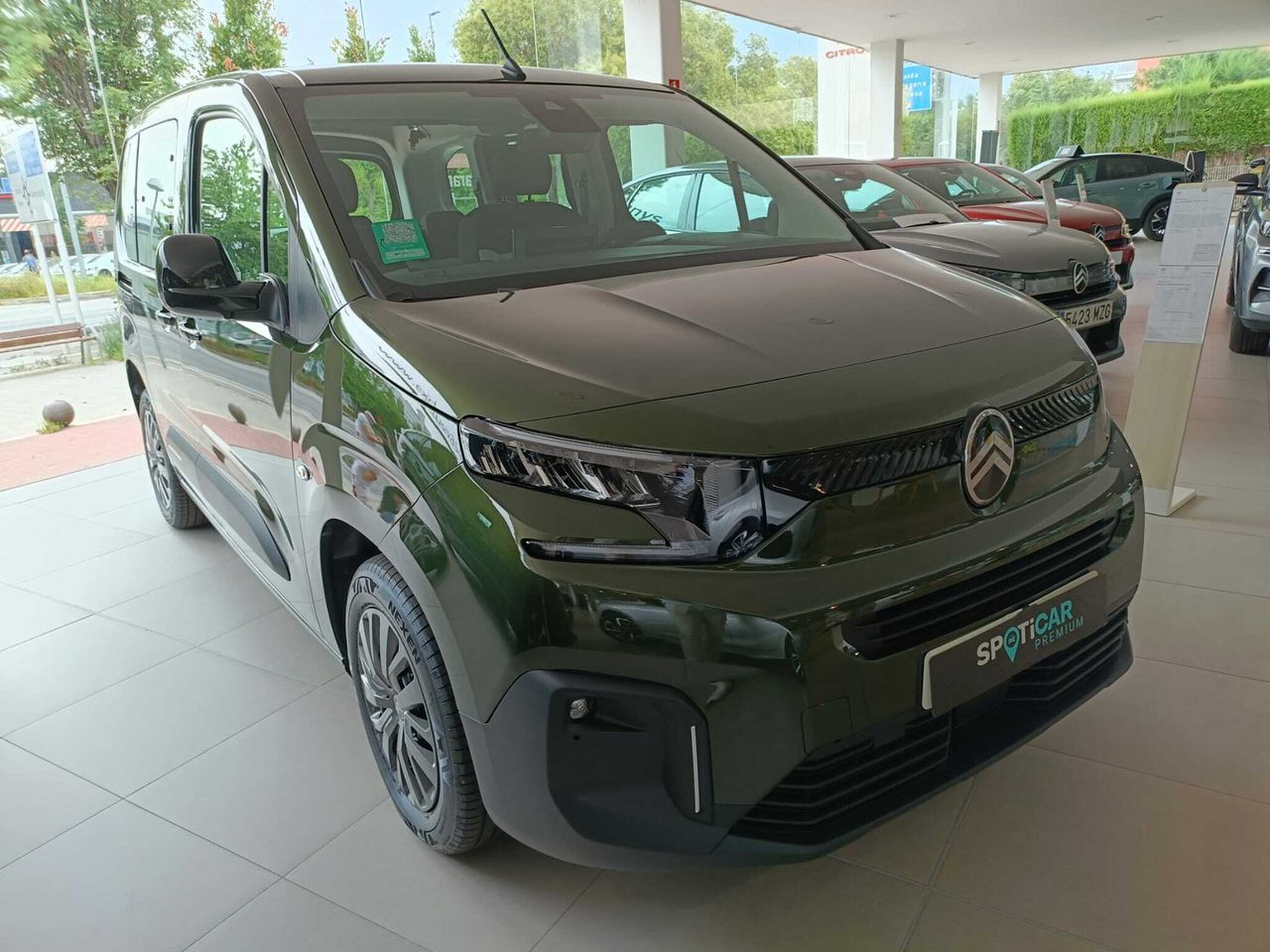 CITROEN Berlingo (Talla M BlueHDi 100 S&S PLUS) en Barcelona