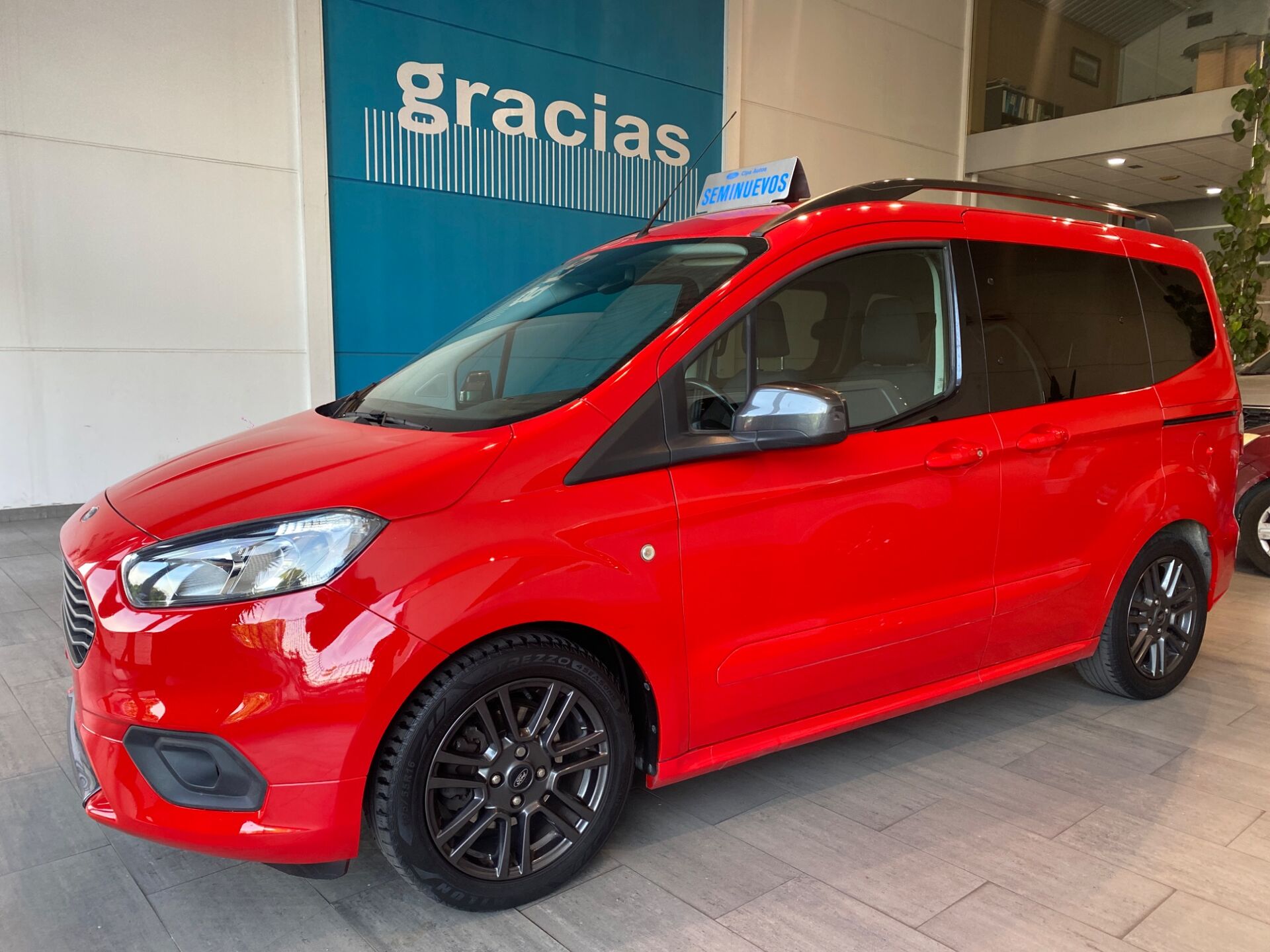 Imagen 2 de FORD Tourneo Courier