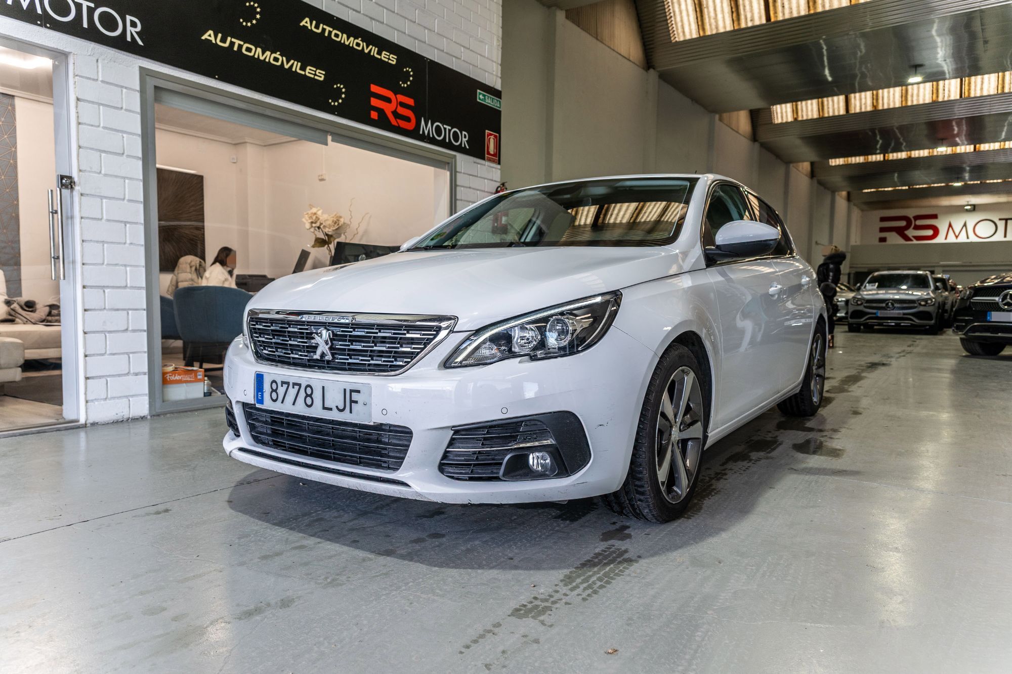 Foto del PEUGEOT 308 1.2 PureTech S&S Allure 130