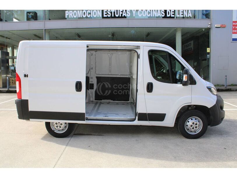 Foto del PEUGEOT Boxer Furgón 2.2BlueHDI 330 L1H1 S&S 120