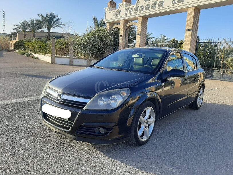 Foto del OPEL Astra 1.7CDTi Cosmo 100