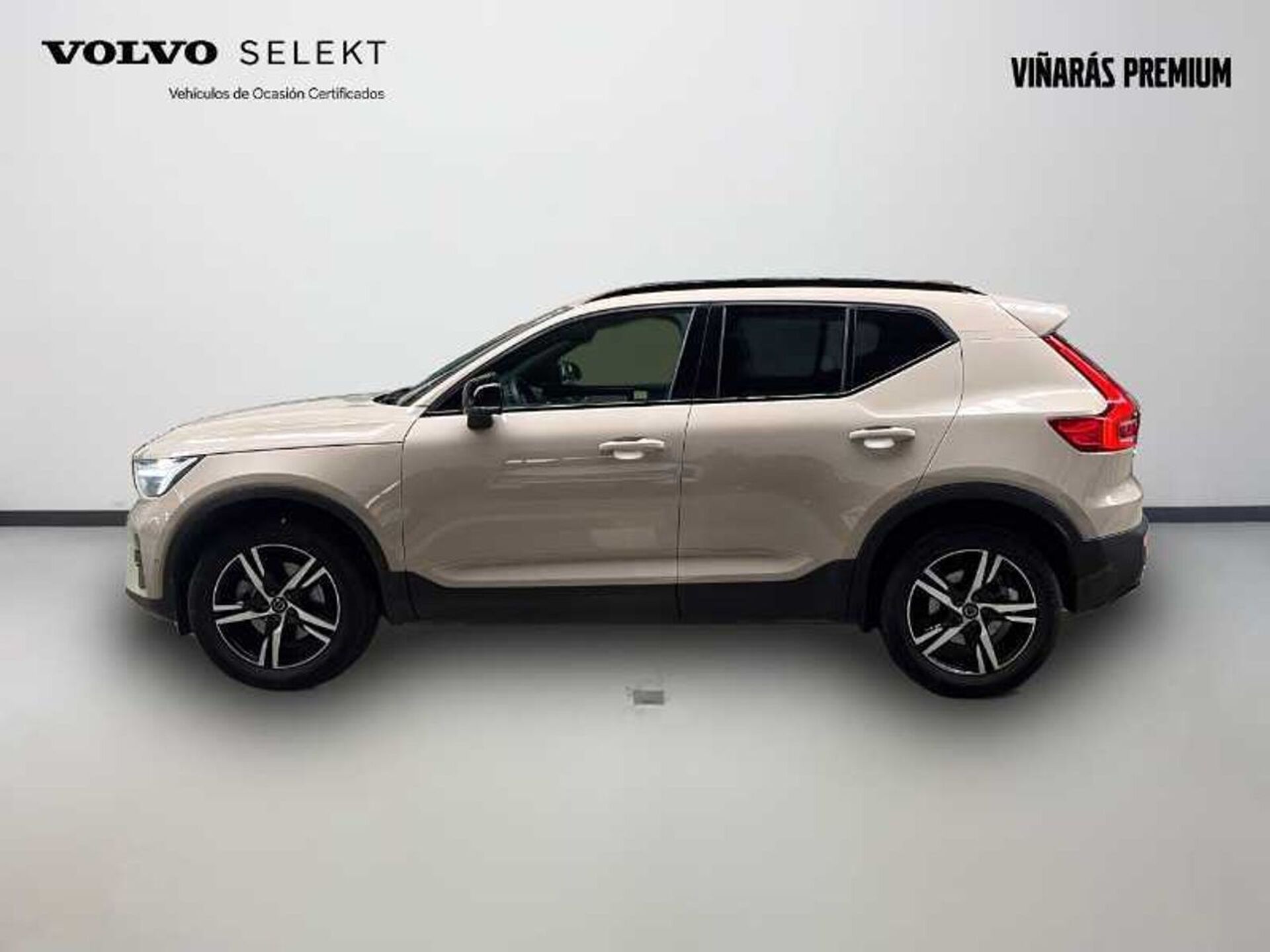 Imagen 2 de VOLVO XC40