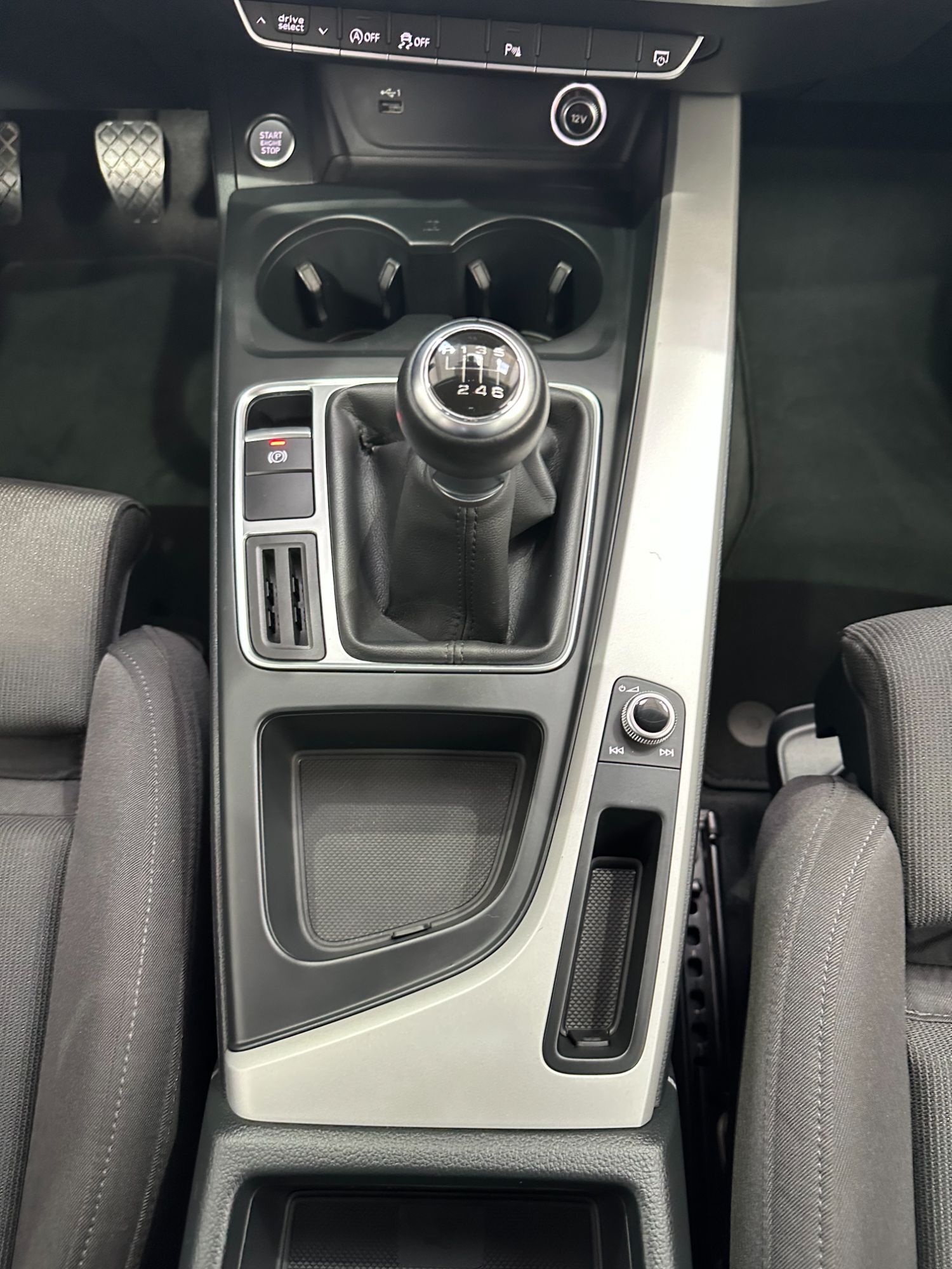 Foto del AUDI A4 35 TFSI S line 110kW