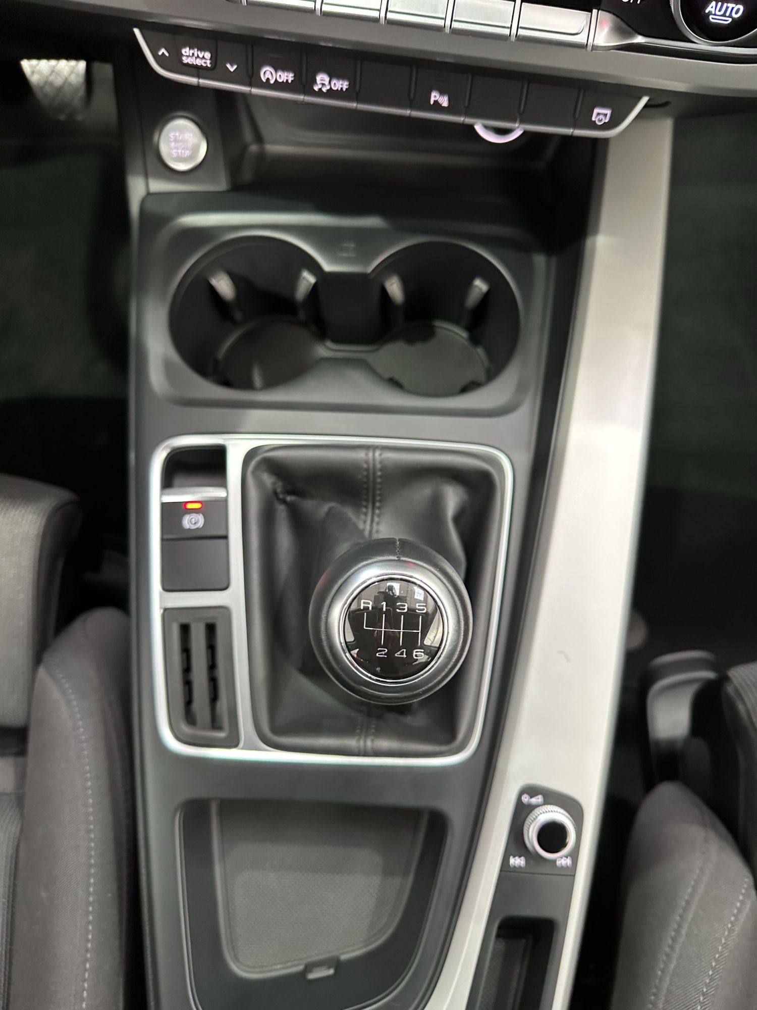 Foto del AUDI A4 35 TFSI S line 110kW