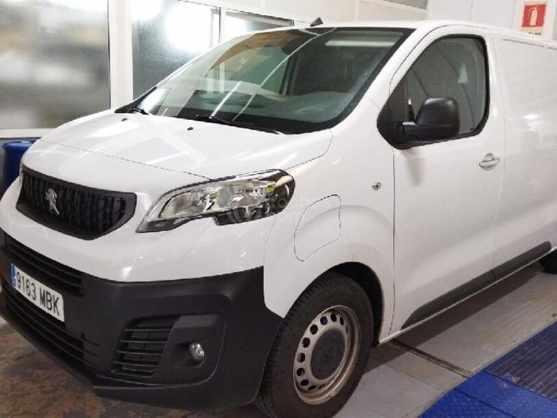 Foto del PEUGEOT Expert e- Combi Standard 50kWh 100kW