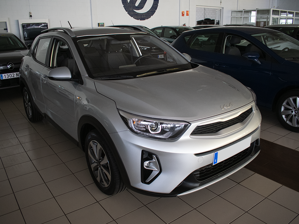 KIA Stonic (1.0 T-GDI MHEV IMT 74KW CONCEPT 5P) en Badajoz