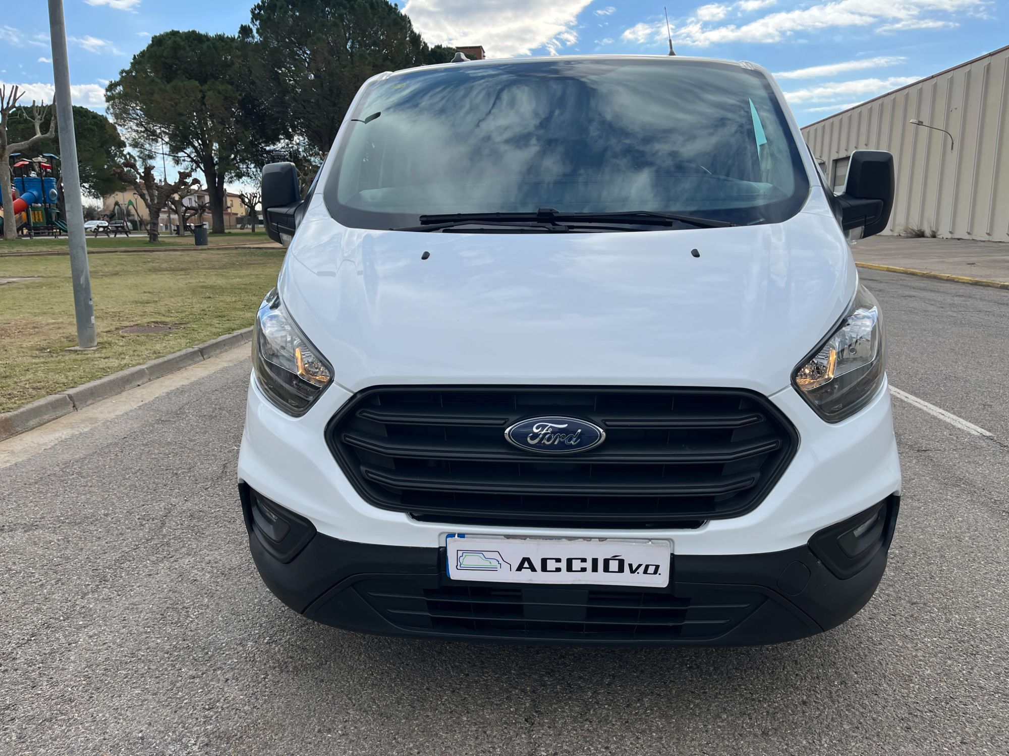 Foto del FORD Transit Custom FT 260 L1 Van Ambiente 105