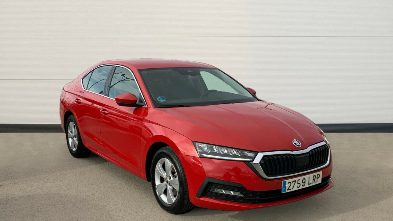 SKODA Octavia (1.5 TSI MHEV AMBITION 110KW DSG 150 5P) en Madrid