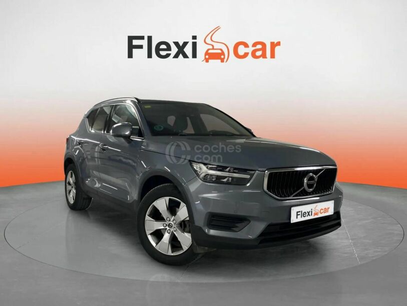 Foto del VOLVO XC40 T2 Momentum Core Aut.