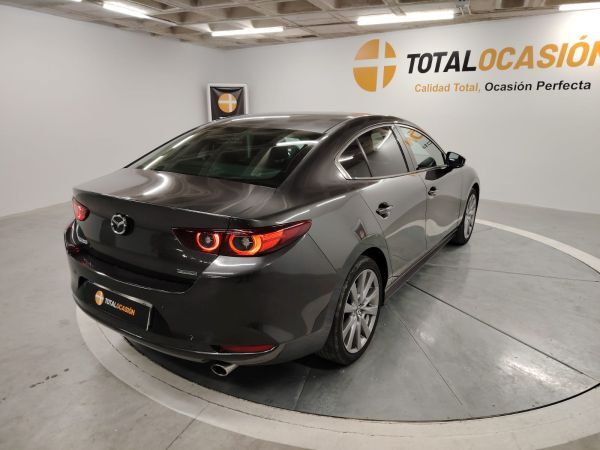 Foto del MAZDA Mazda3 Sedán 2.0 e-Skyactiv-G Zenith 90kW