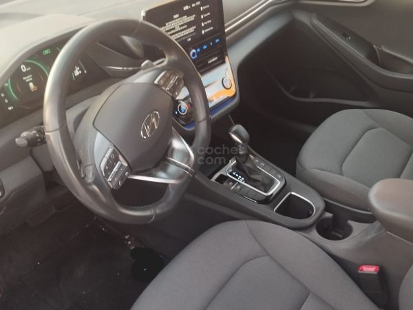 Foto del HYUNDAI Ioniq PHEV 1.6 GDI Tecno