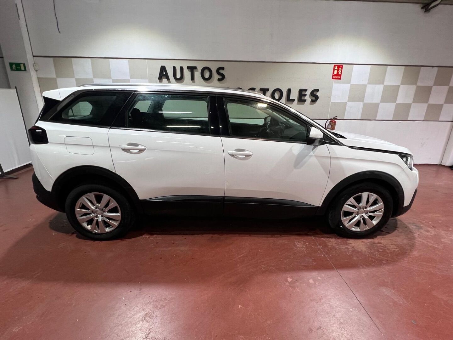 Foto del PEUGEOT 5008 1.2 PureTech S&S Allure 7 pl. 130