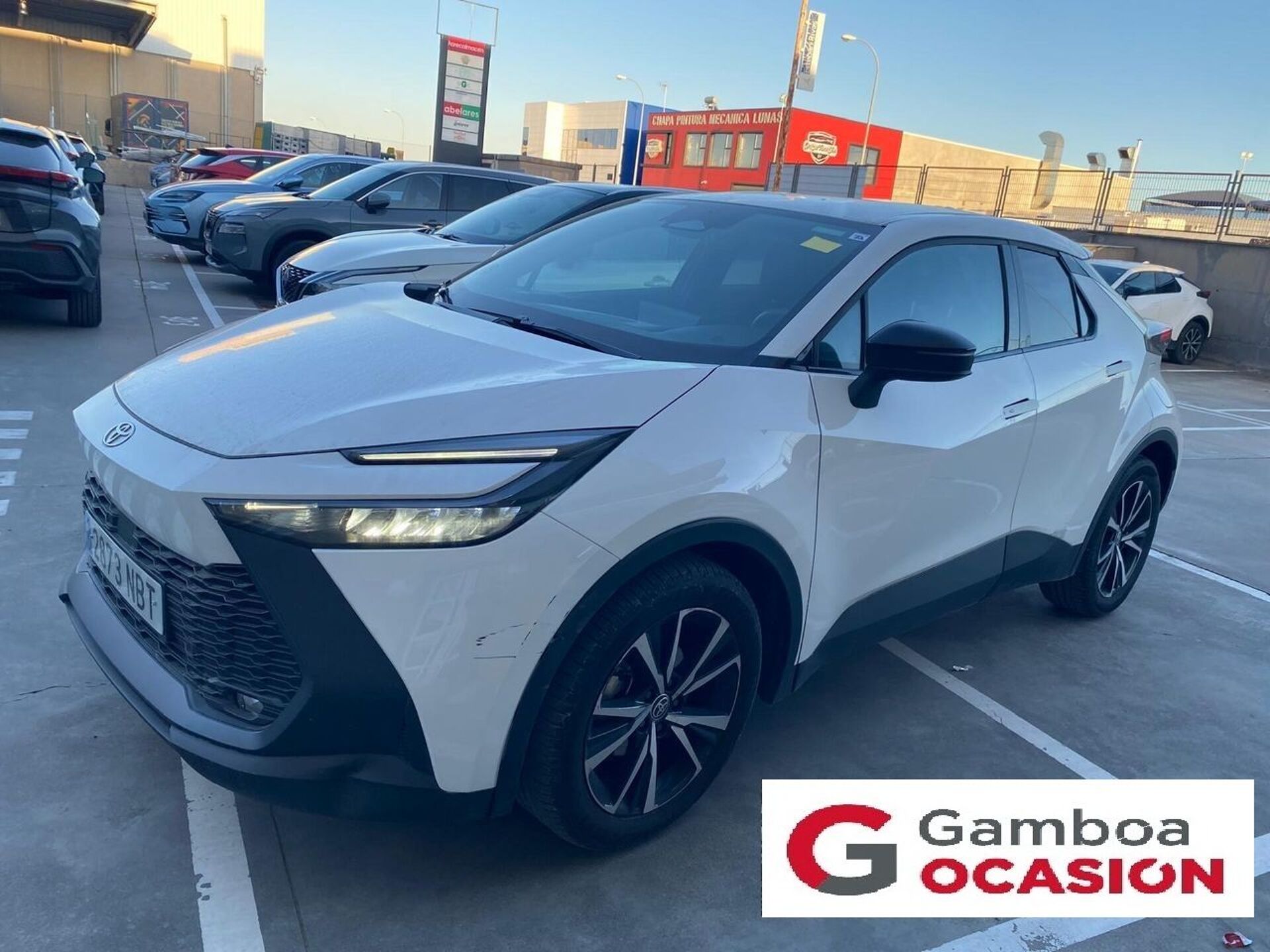 Imagen 1 de TOYOTA C-HR