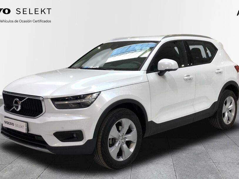 Foto del VOLVO XC40 T2 Momentum Pro Aut.