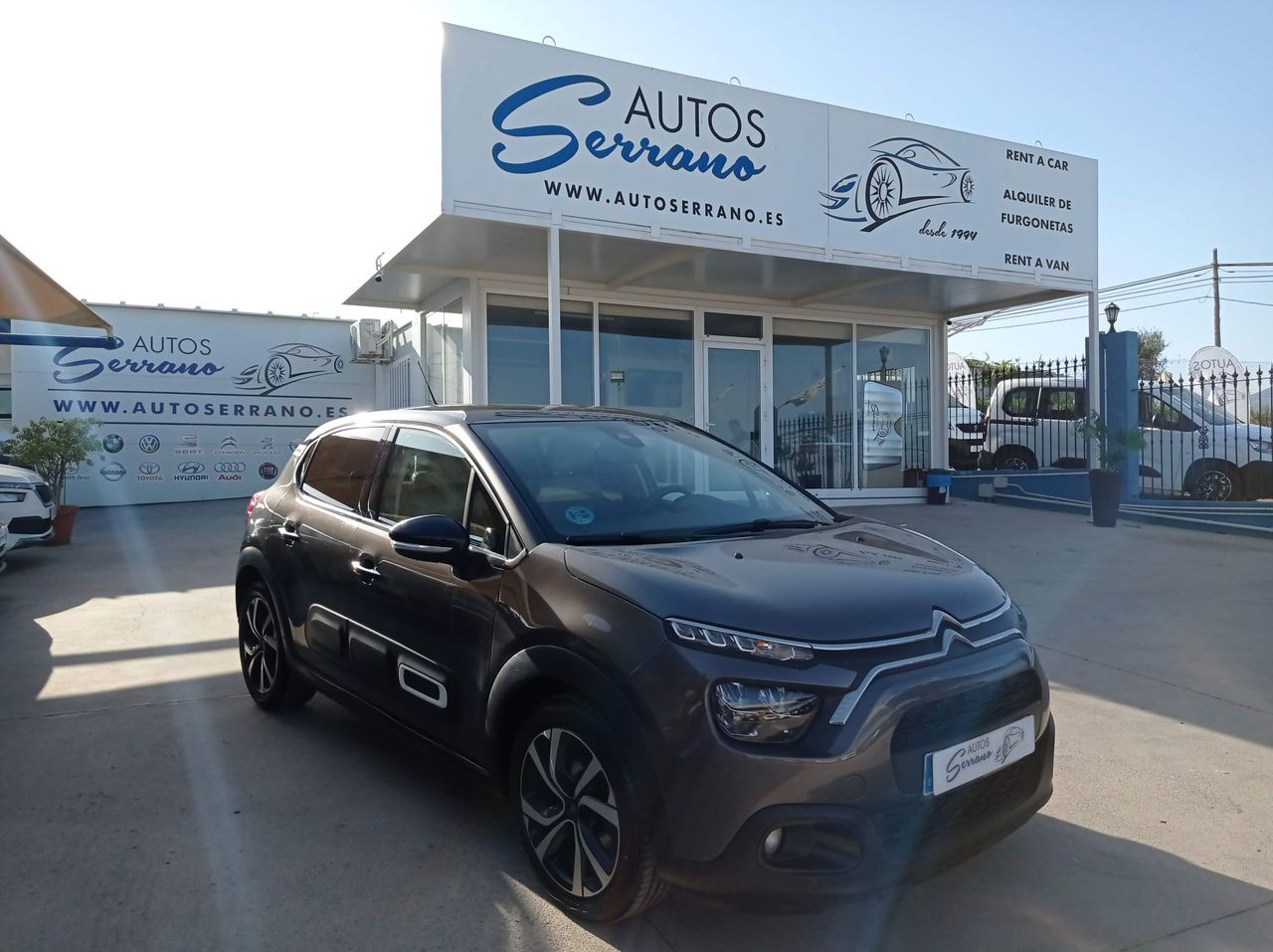 CITROEN C3 (1.2 PURETECH 110 EAT SHINE) en Málaga