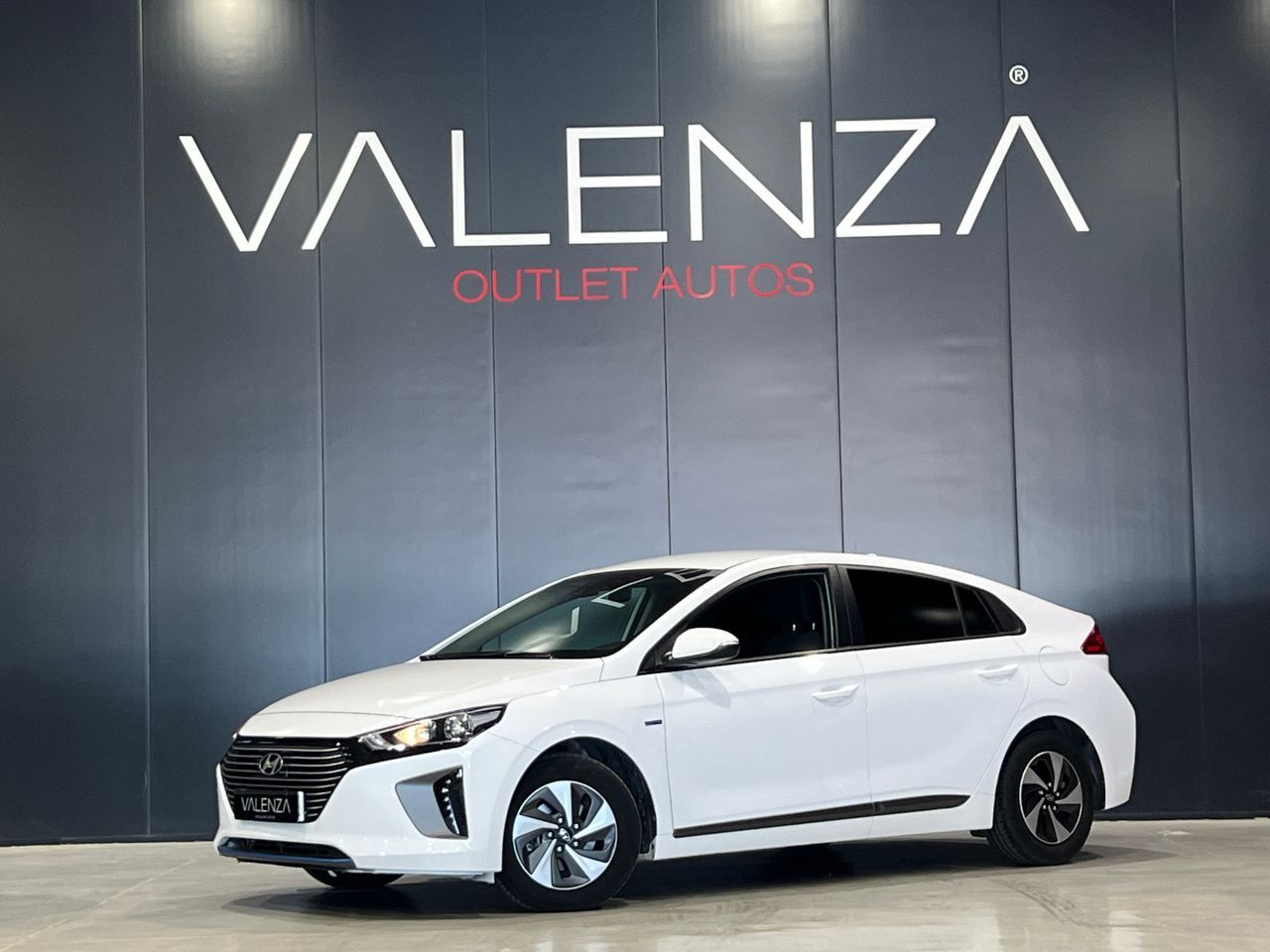 HYUNDAI Ioniq (1.6 gdi 141 CV dt klass navegador automático) en Córdoba