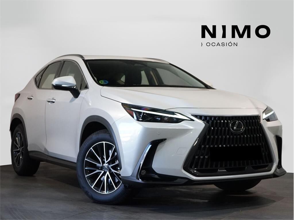 LEXUS NX (350h Premium+ 4WD) en Sevilla