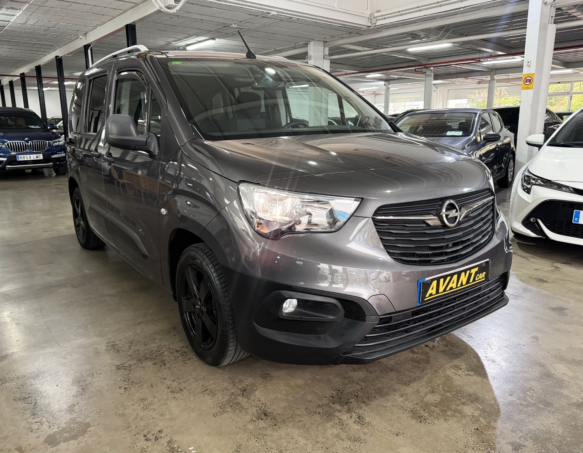 Foto del OPEL Combo Life 1.2 T S-S Selective L