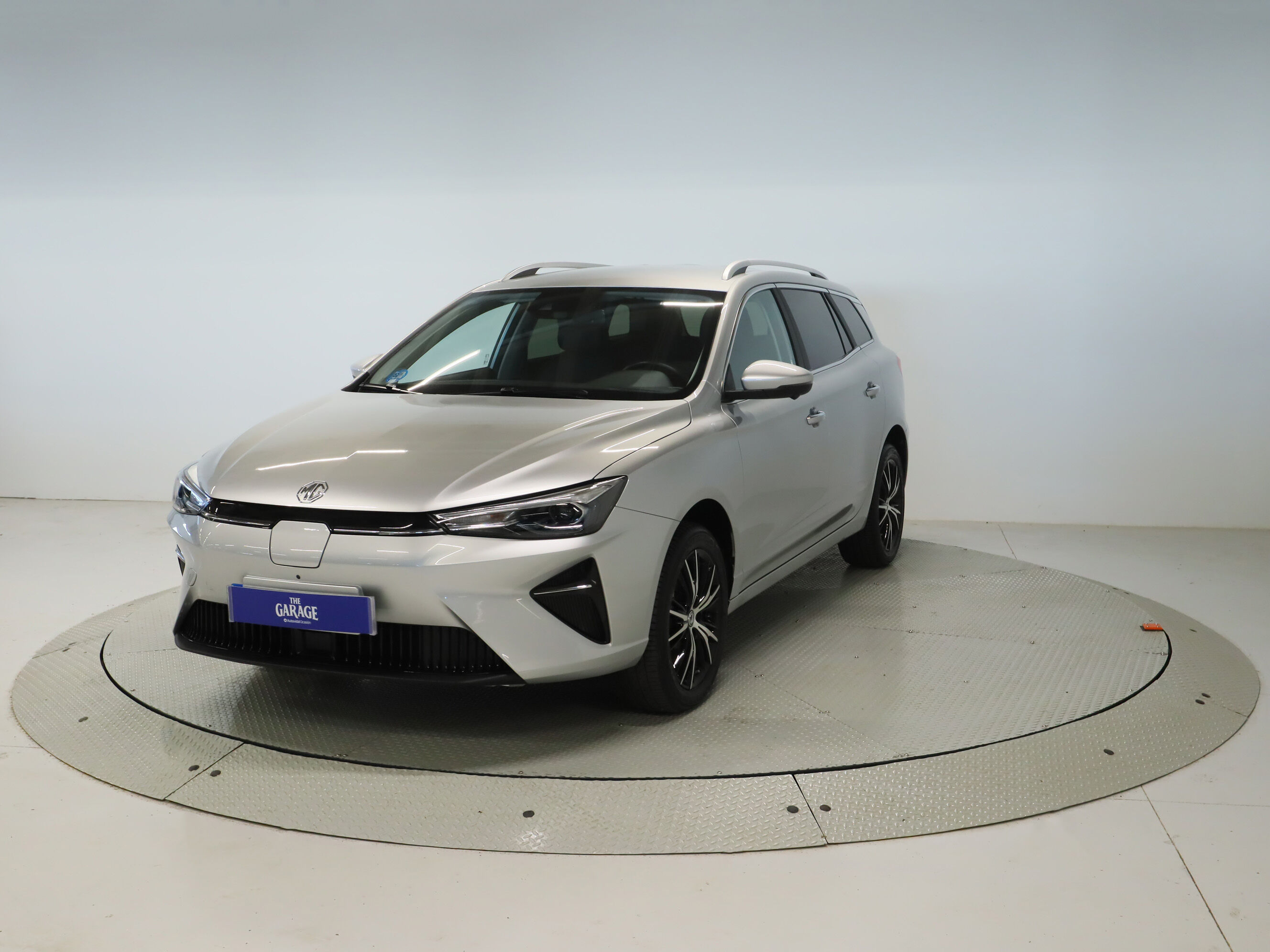 MG 5 (BEV 61KWH LONG RANGE LUXURY 156 5P) en Baleares