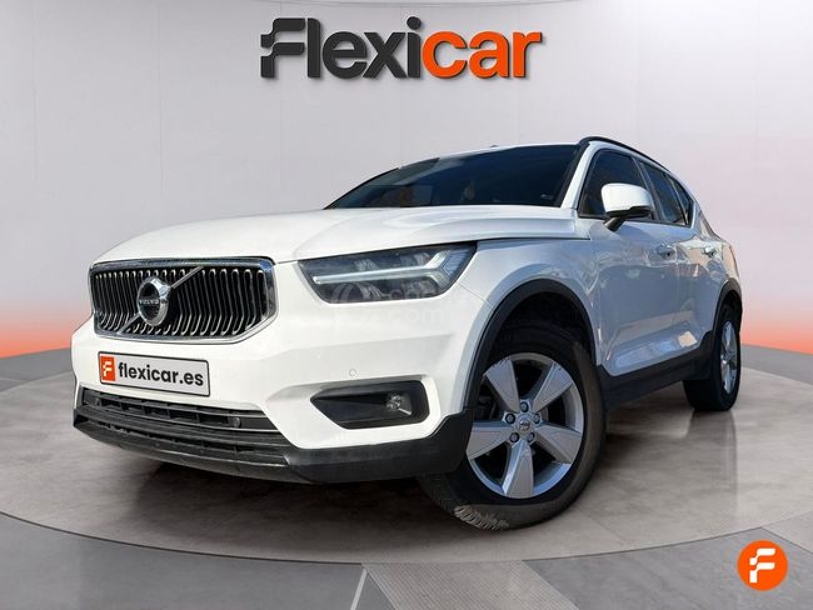 Foto del VOLVO XC40 T3 Momentum Pro Aut.