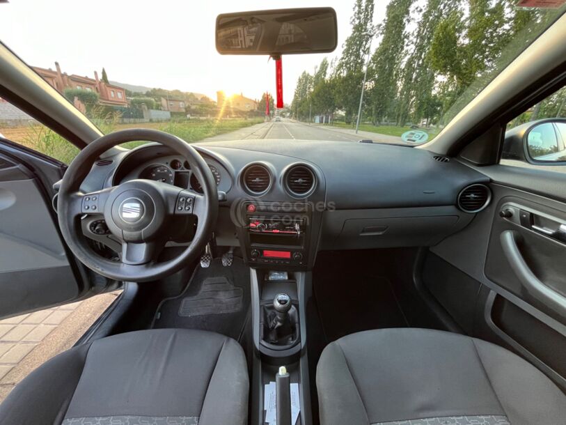 Foto del SEAT Ibiza 1.4 16v Hit 85