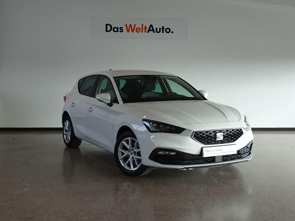 SEAT León (1.0 TSI S&S Style XL Vision 81 kW (110 CV)) en Barcelona