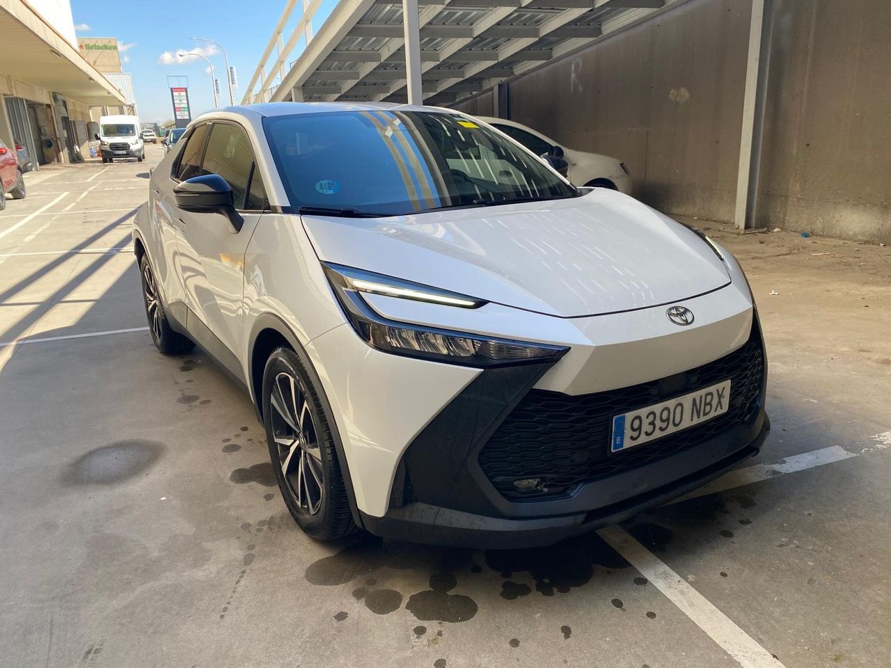 Foto del TOYOTA C-HR 200H Advance