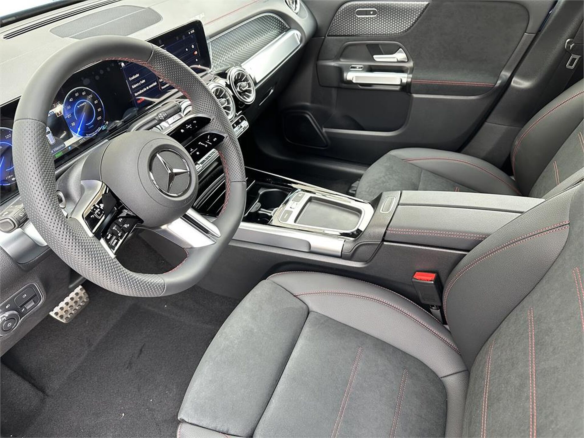 Imagen 3 de MERCEDES EQB