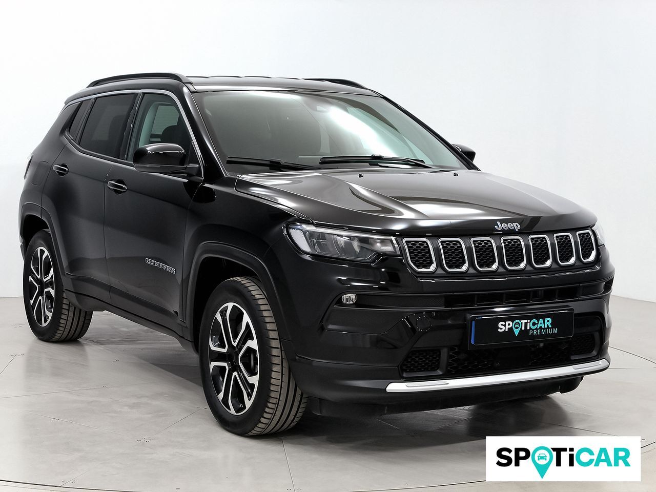 JEEP Compass (4Xe 1.3 PHEV 140kW(190CV) Limited AT AWD) en Barcelona