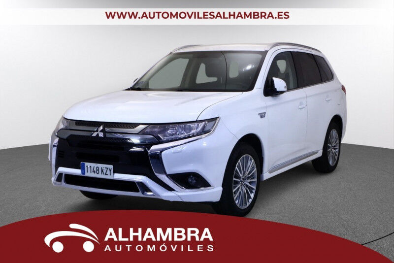 MITSUBISHI Outlander (2.4 PHEV MOTION AUTO 4WD 5P) en Madrid