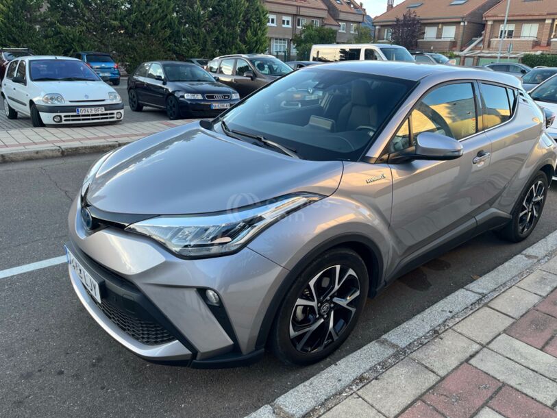 Foto del TOYOTA C-HR 125H Advance