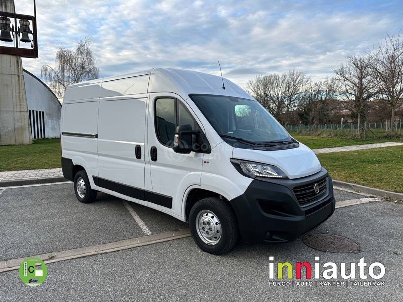 Foto del FIAT Ducato Fg. 35 2.3Mjt L2 H2 160CV