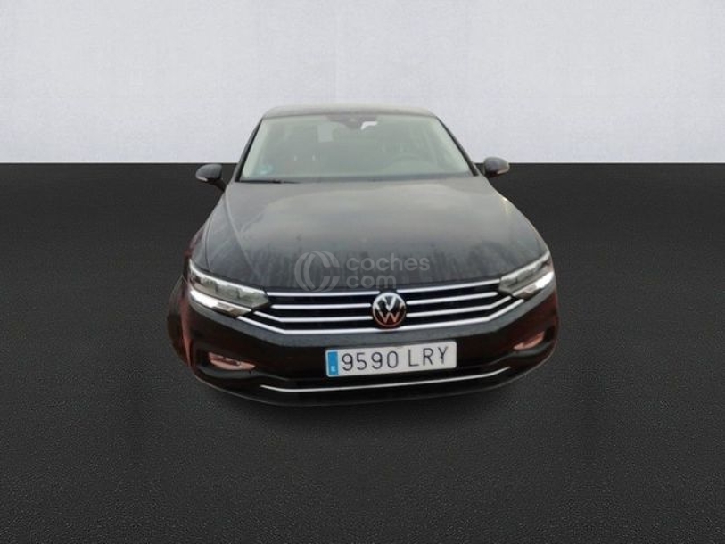 Foto del VOLKSWAGEN Passat 2.0TDI EVO Executive DSG7 110kW