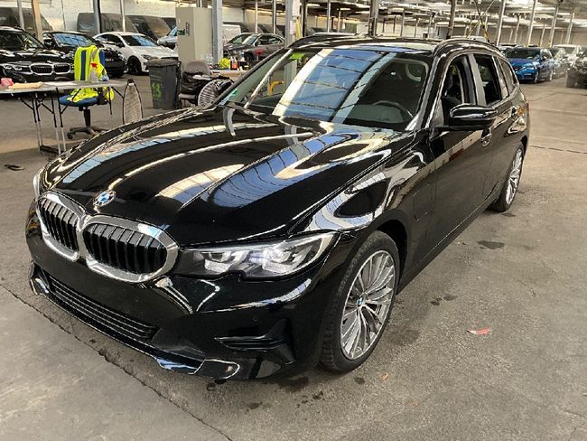 Foto del BMW Serie 3 330e xDrive Touring