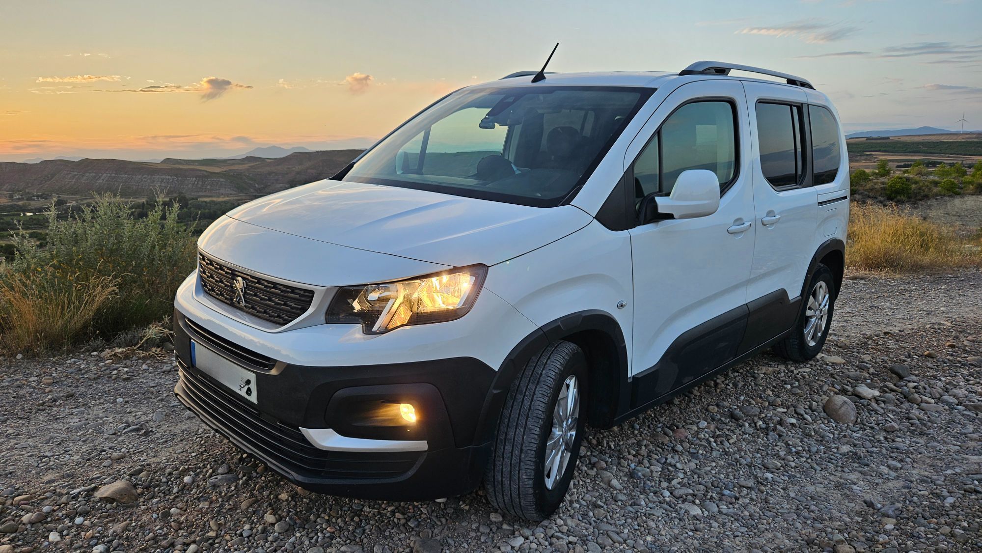 Foto del PEUGEOT Rifter 1.5BlueHDi S&S Standard Active 130