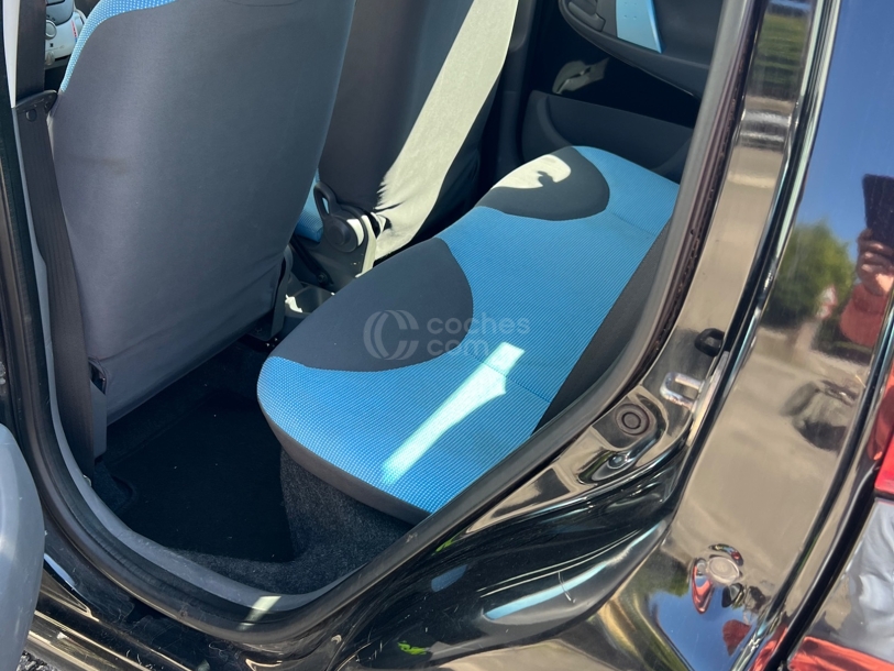 Foto del PEUGEOT 107 1.0i Urban