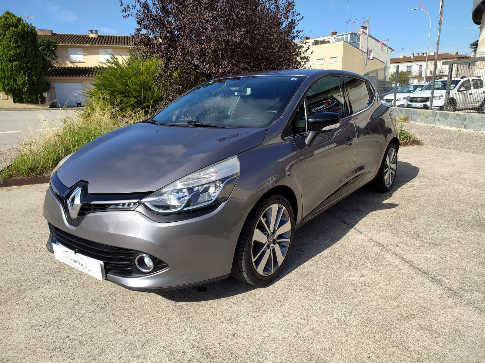 RENAULT Clio (0.9i 90CV ENERGY TECHNOFEEL 5P) en Girona