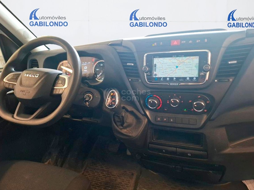 Foto del IVECO Daily Furgón 33S16 V 3520L H2 12.0 156