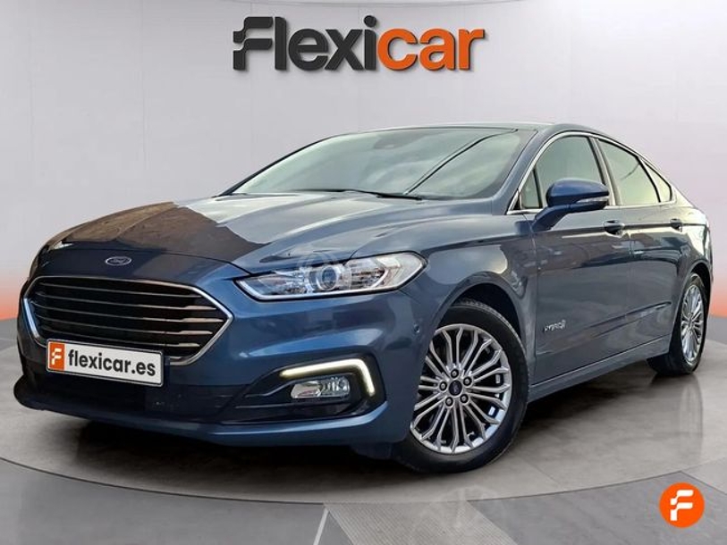 Foto del FORD Mondeo Sedán 2.0 HEV Titanium