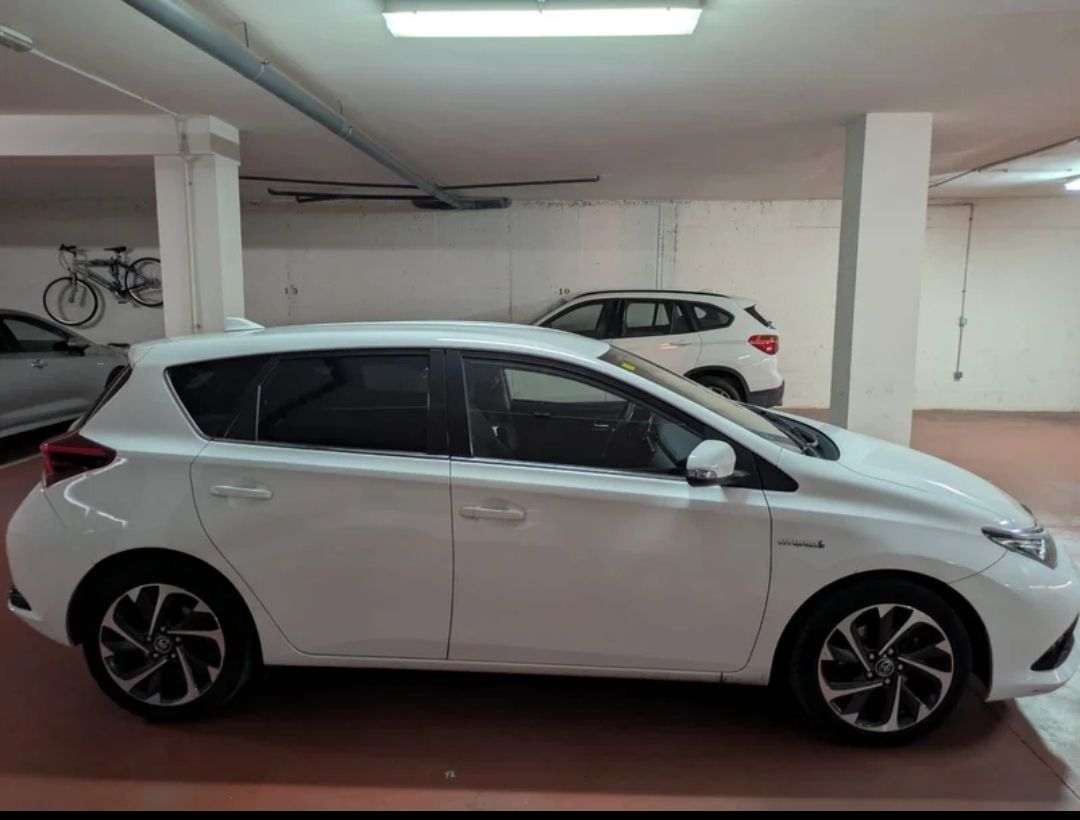 Foto del TOYOTA Auris hybrid 140H Feel!
