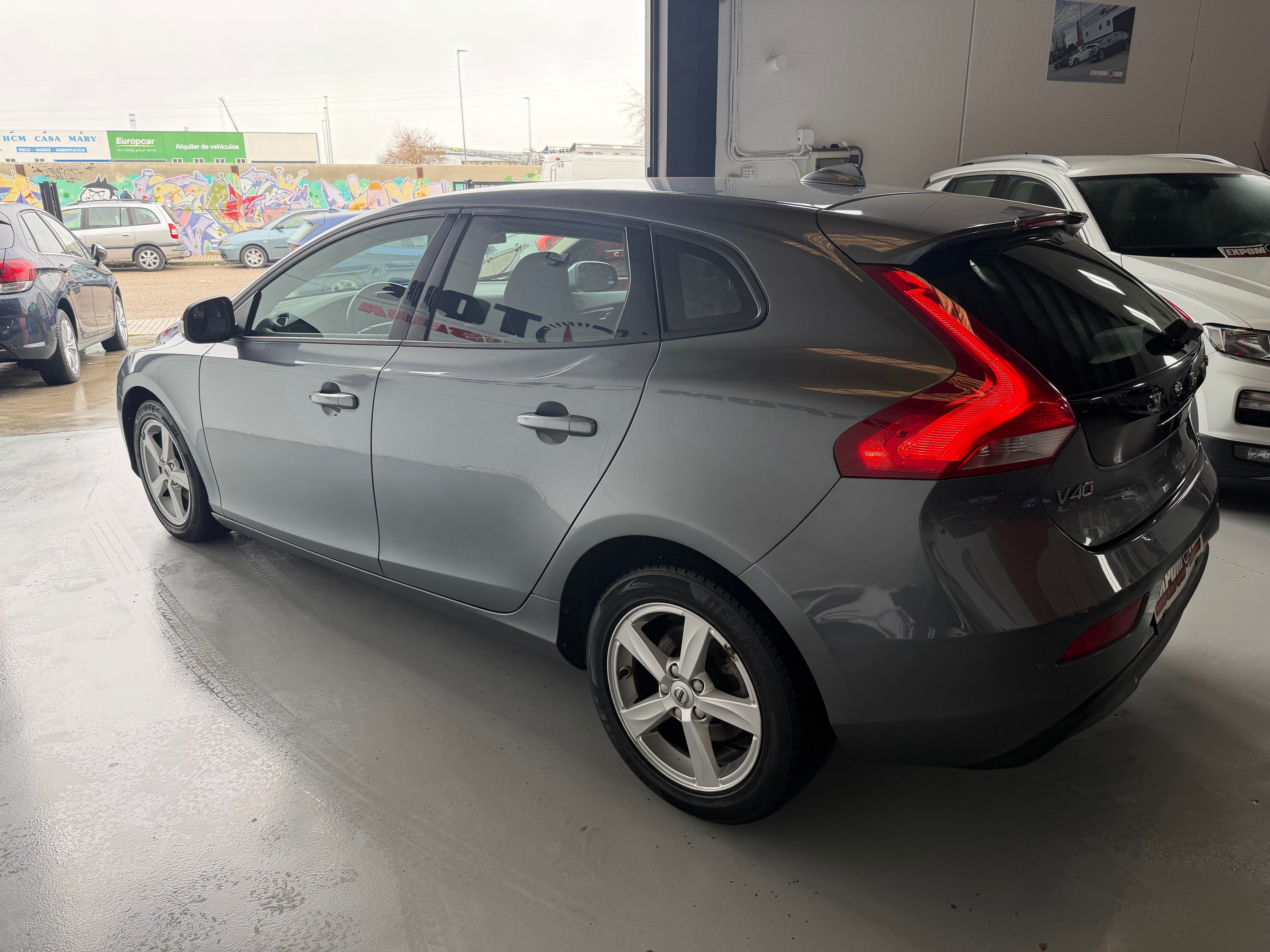 Foto del VOLVO V40 D2 Kinetic 120