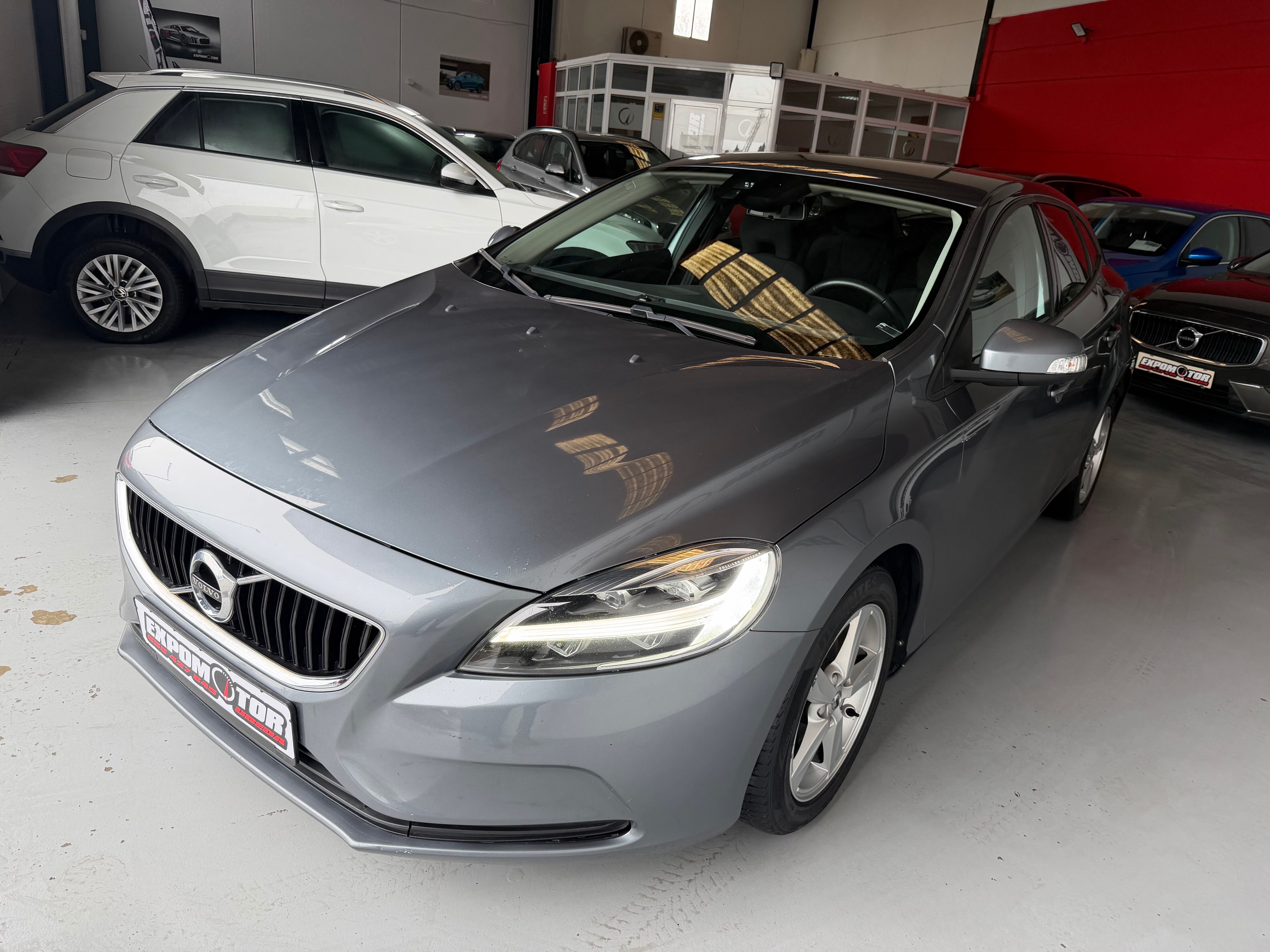Foto del VOLVO V40 D2 Kinetic 120