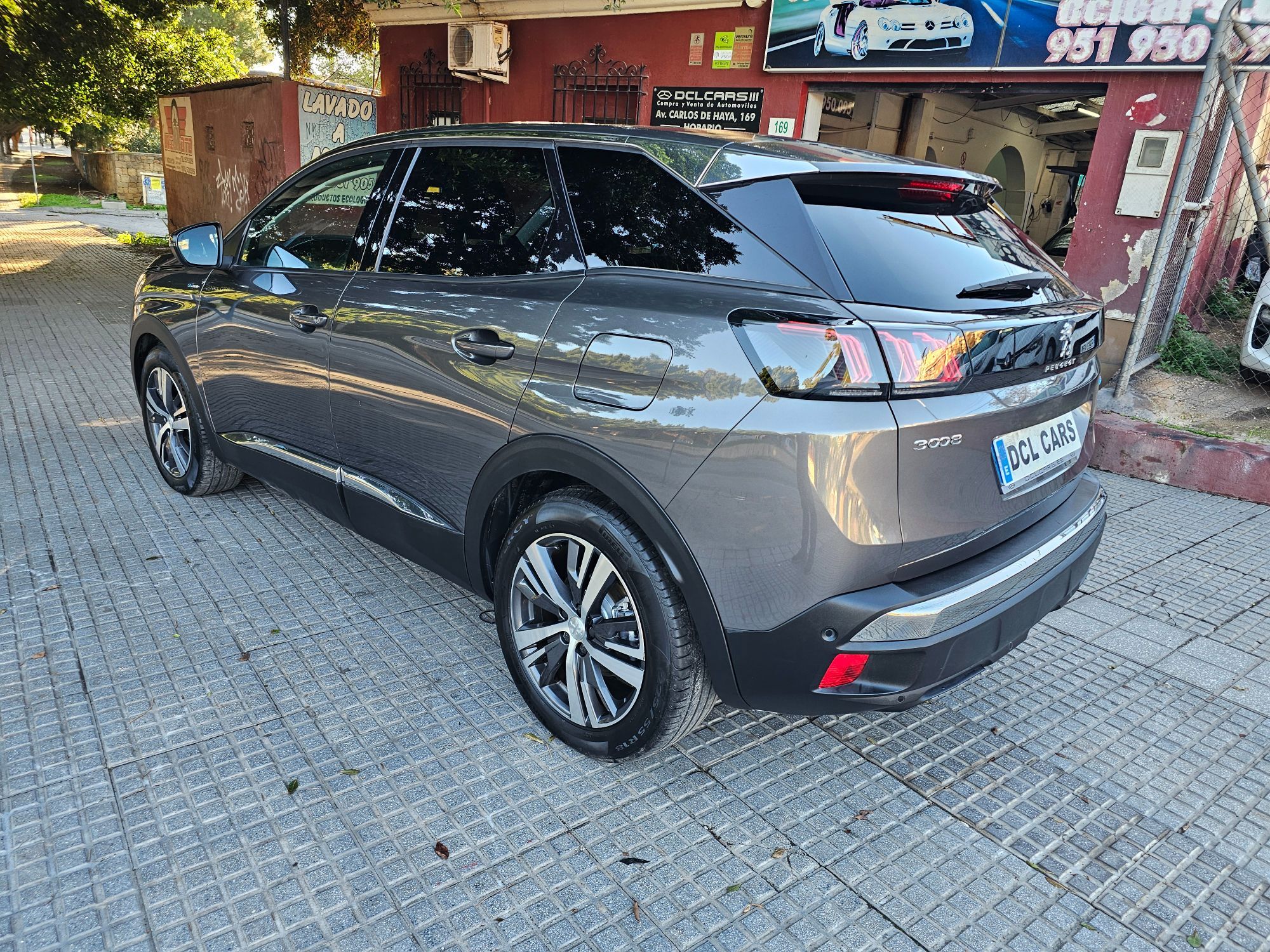PEUGEOT 3008 (HYB PHEV 225 Allure Pack e-EAT8) en Málaga