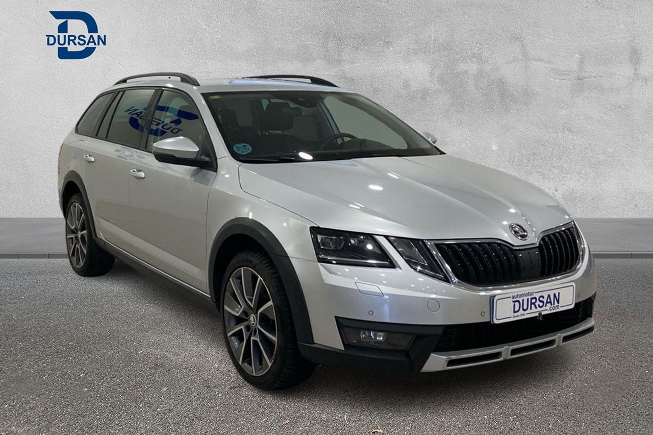 Foto del SKODA Octavia Combi 2.0TDI RS 4x4 DSG 135kW