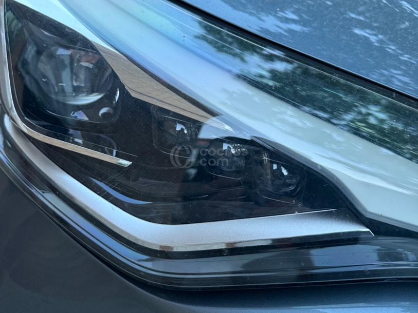 Foto del TOYOTA C-HR 180H Advance