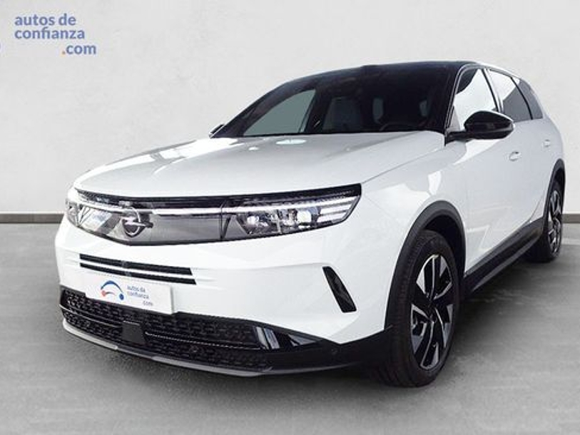 Foto del OPEL Grandland 1.2T XHT Hybrid S&S GS eDCT6 136